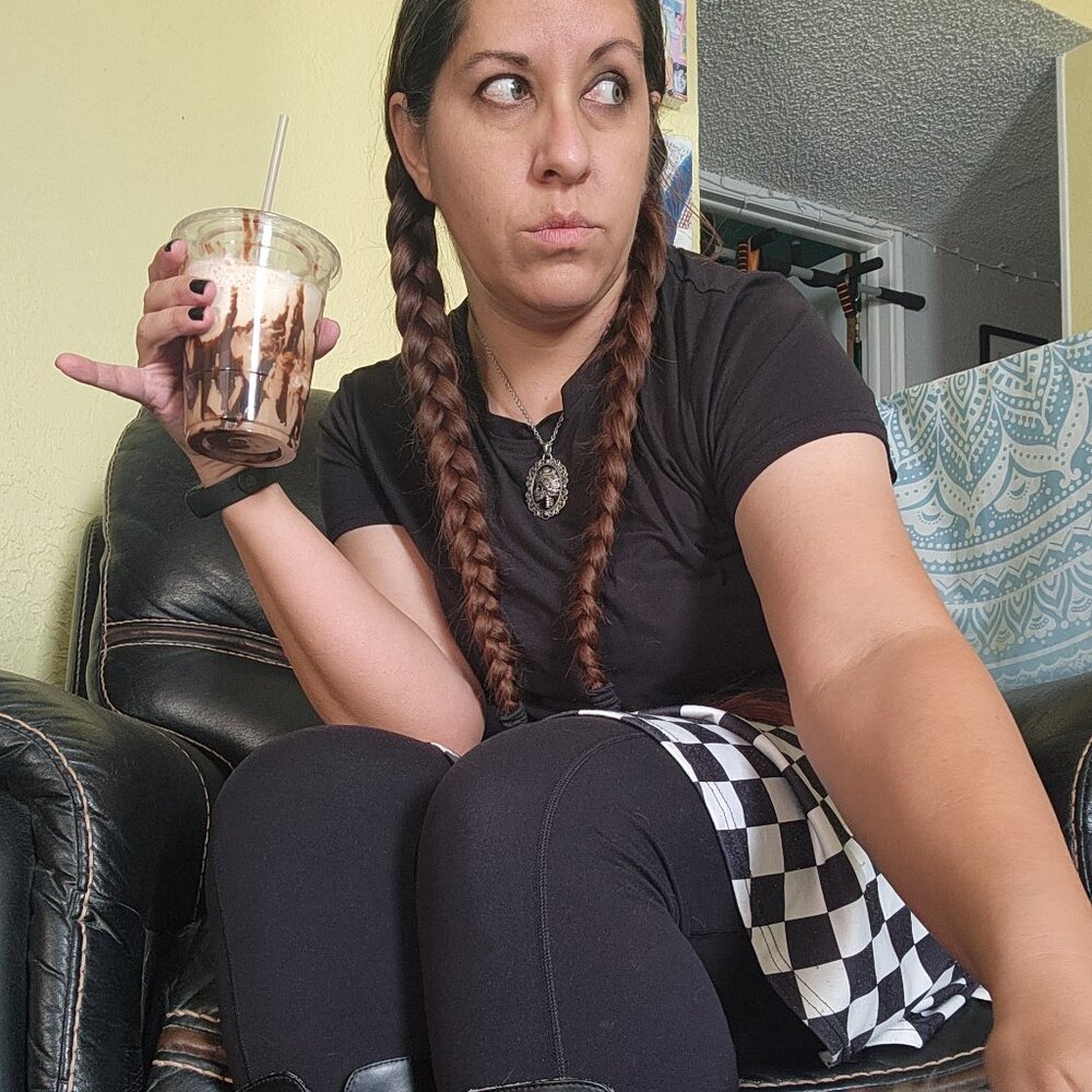 Meet your Posher, Jeannette